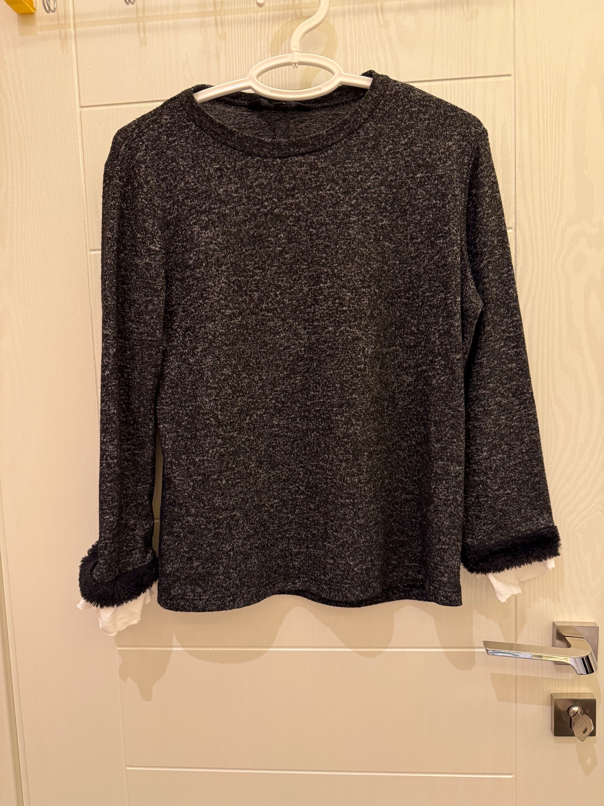 بافت مشکی برند red tag