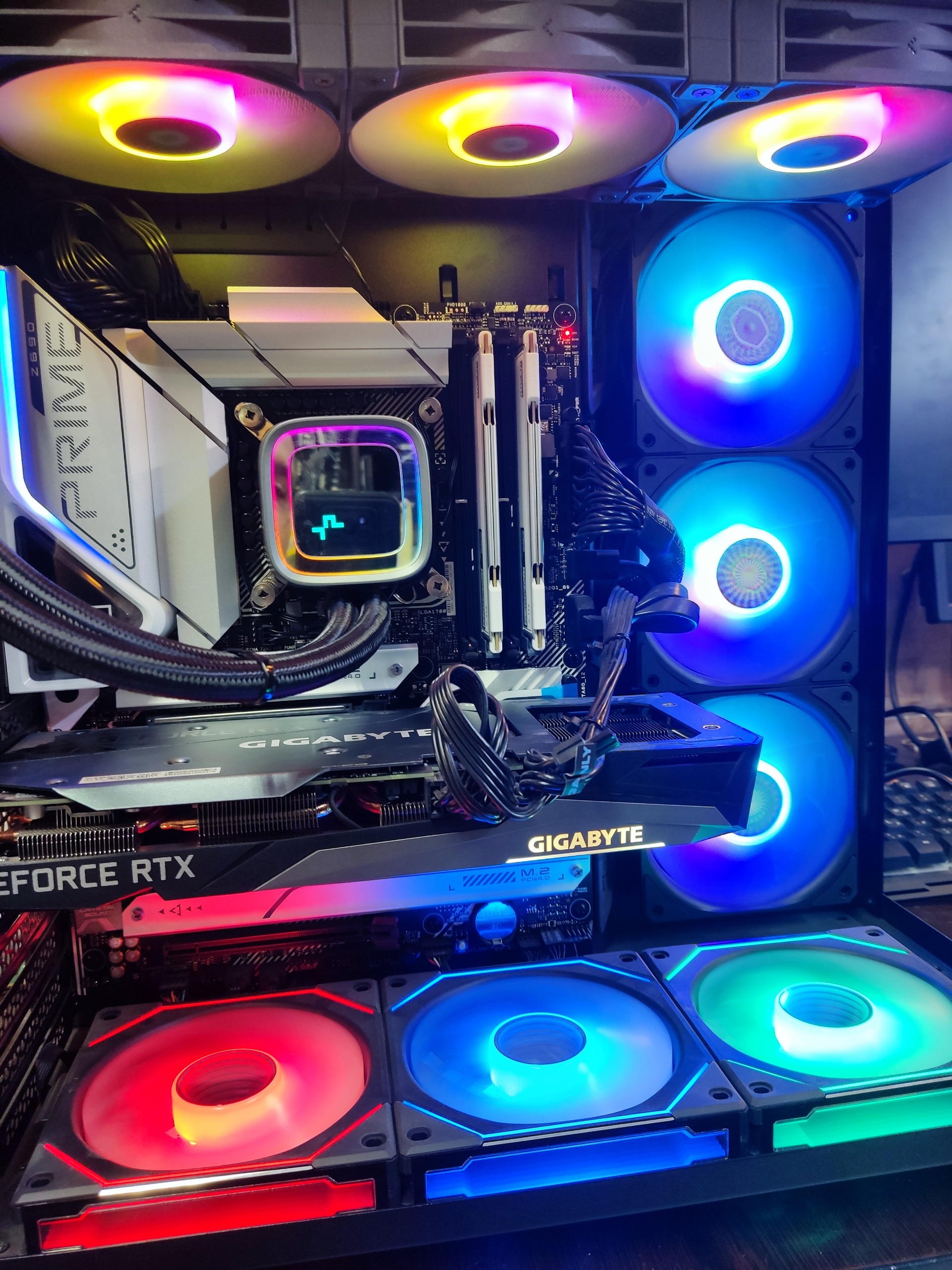 کیس LIANLI گیمینگ و رندرینگ  i9 12900k