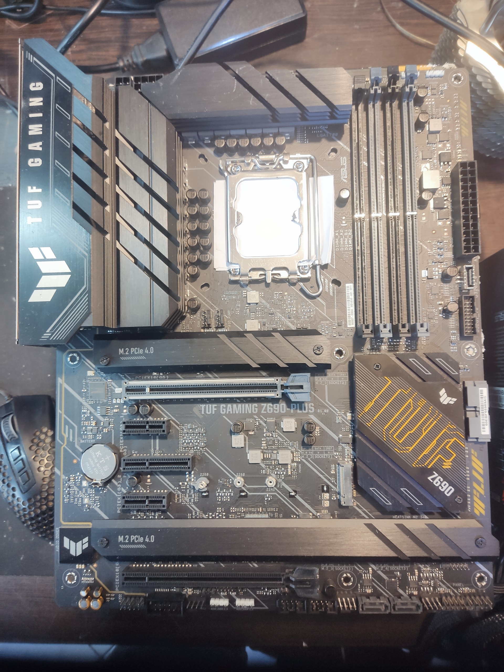 مادربرد Z690 tuf gaming plus ddr5