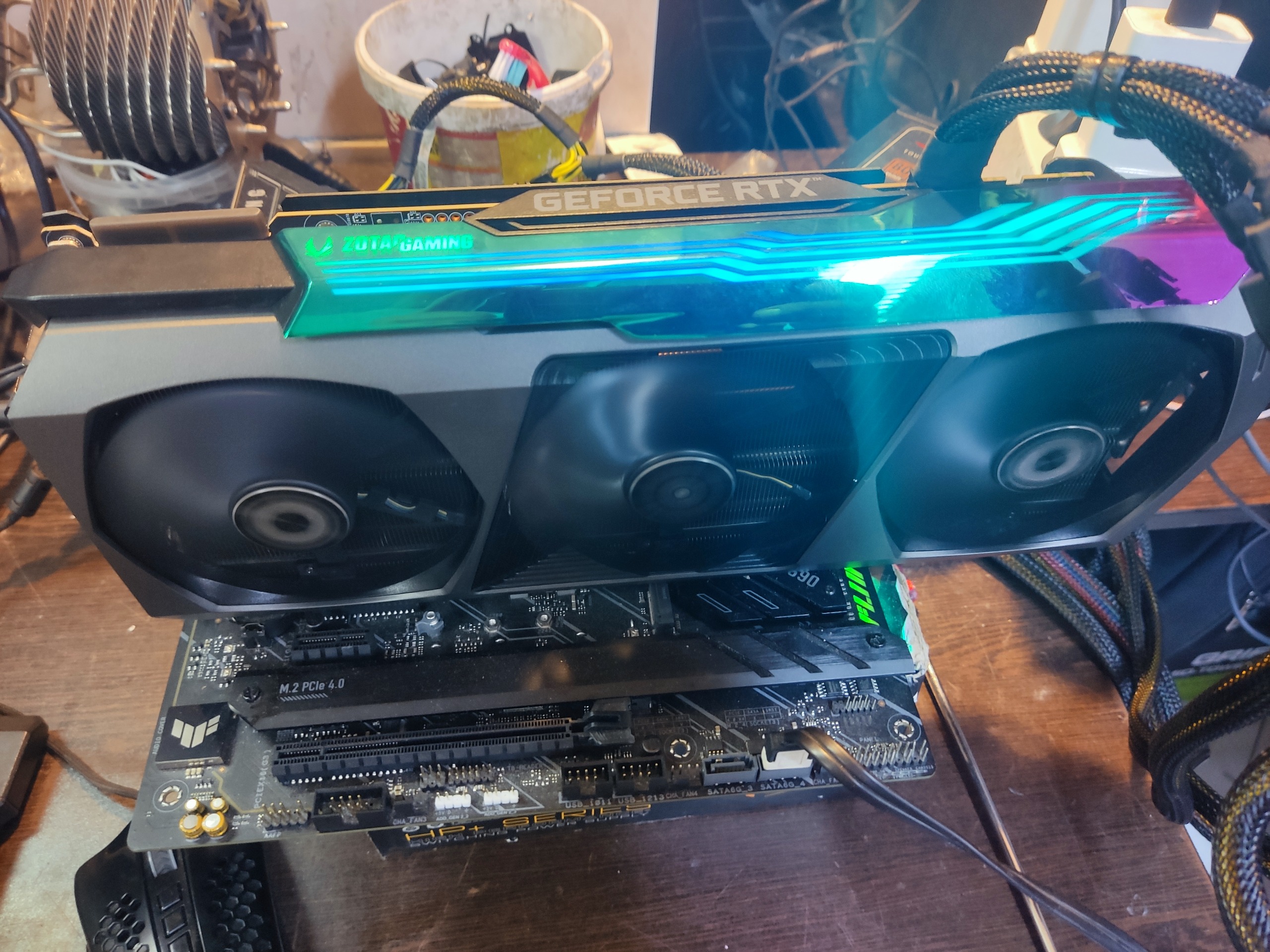 کارت گرافیک 3090Ti 24GB zotac holo black