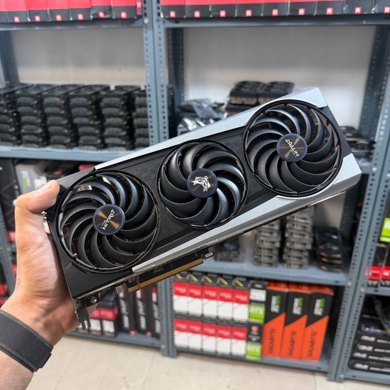 Rx 6800xt sapphire 16GB ddr6 nitro plus