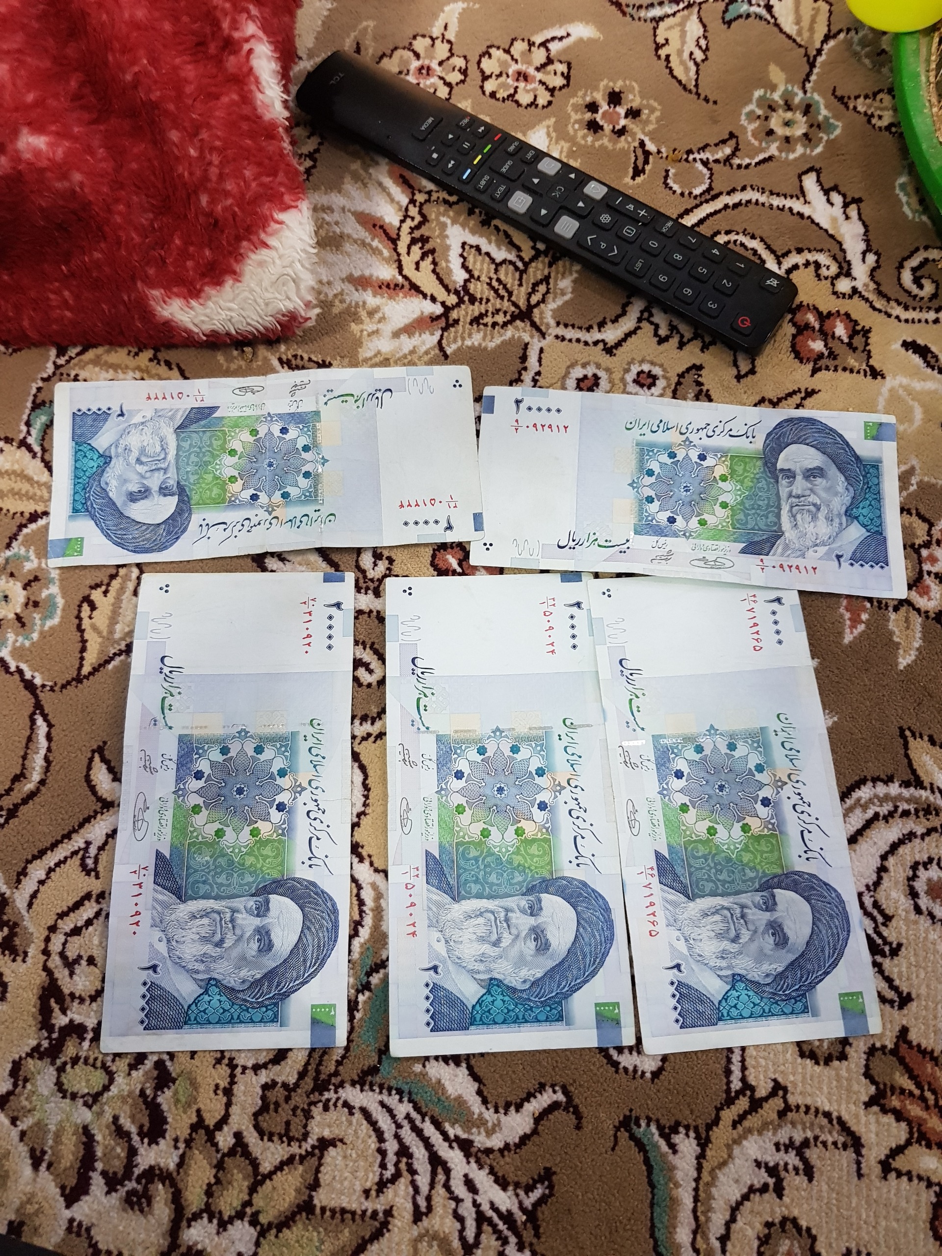 اسکناس دو هزاری عکس بزرگ