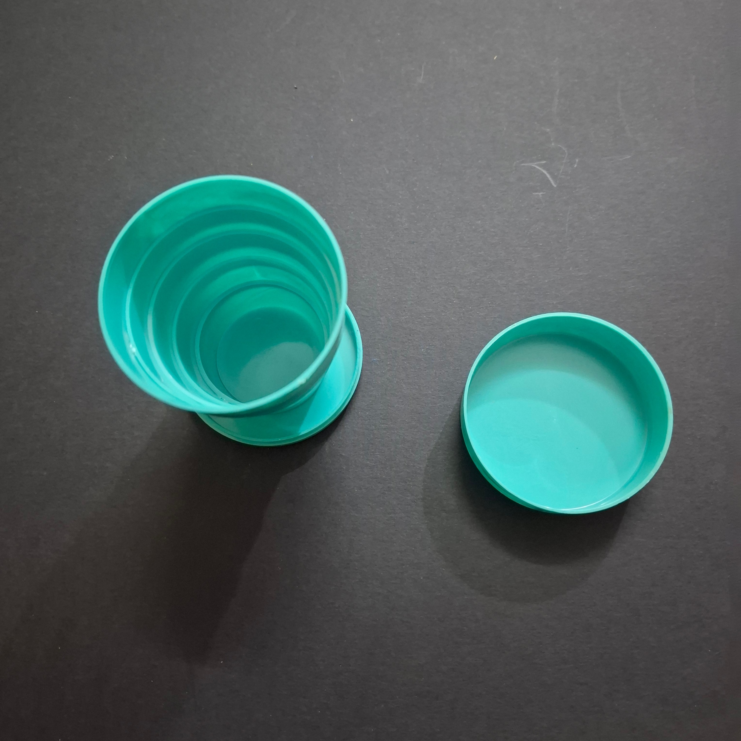 لیوان تاشو قدیمی نوستالژی