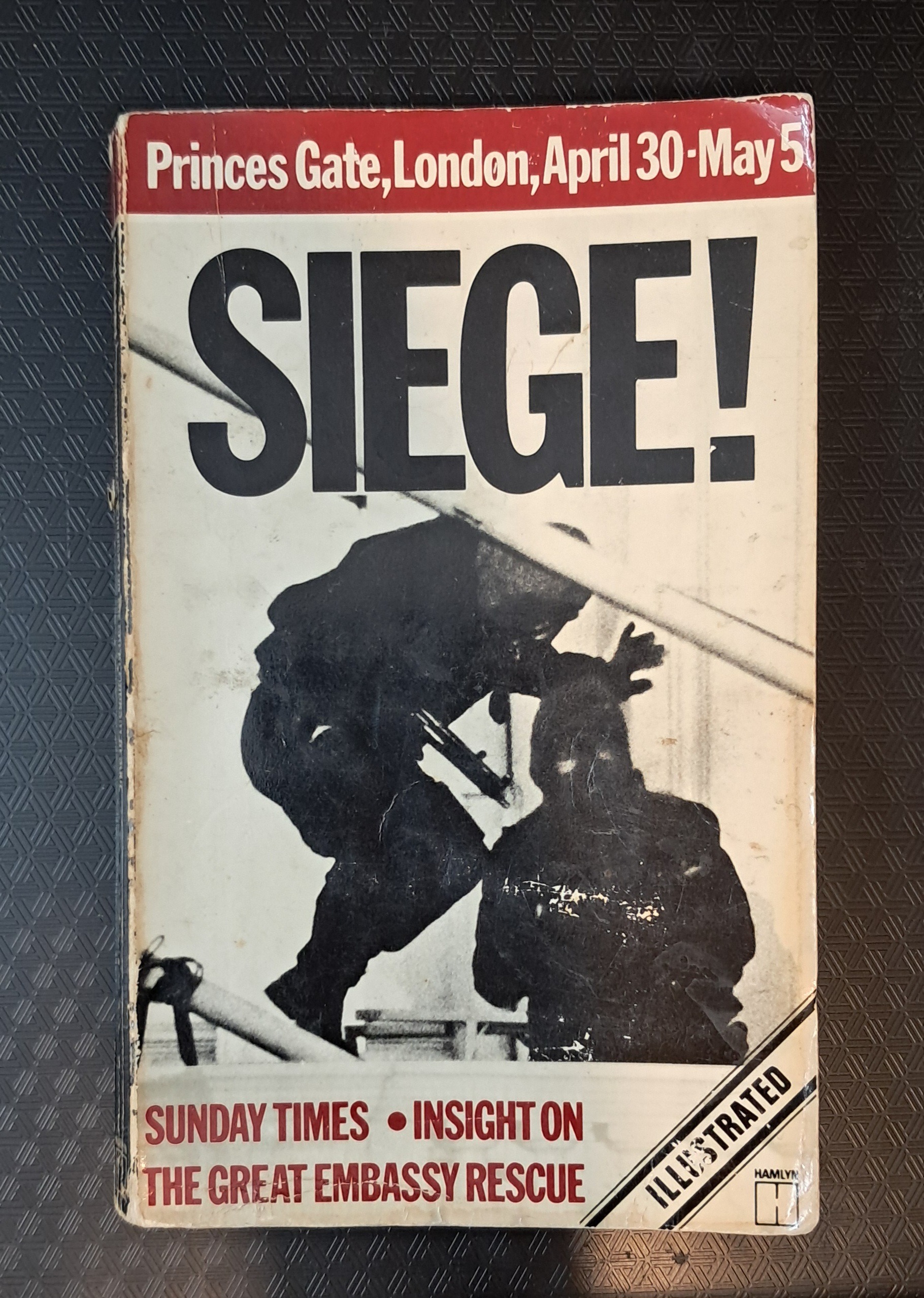 Siege the great embasdy rescue