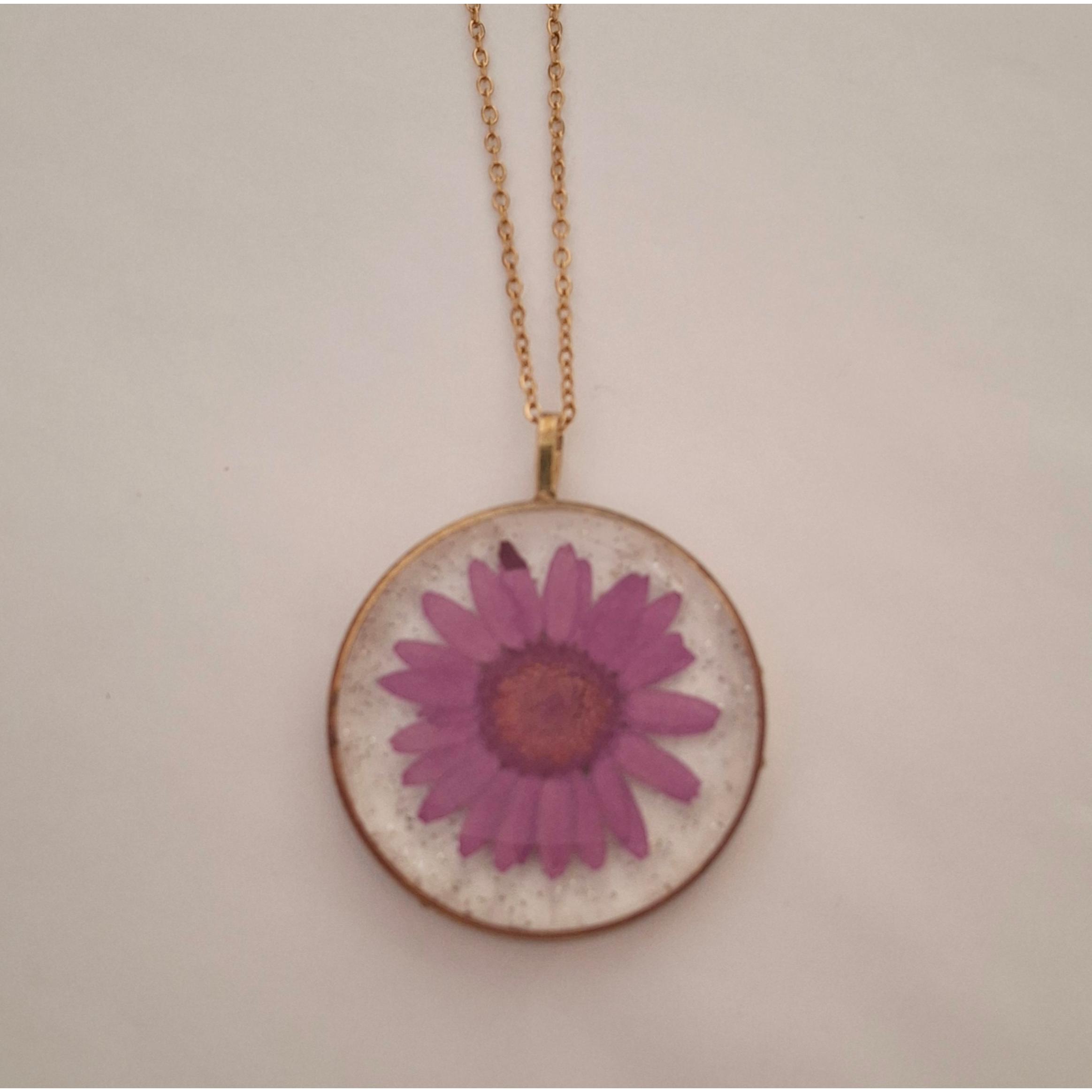 آویز گردنبند گل بابونه طبیعی با زنجیر استیل