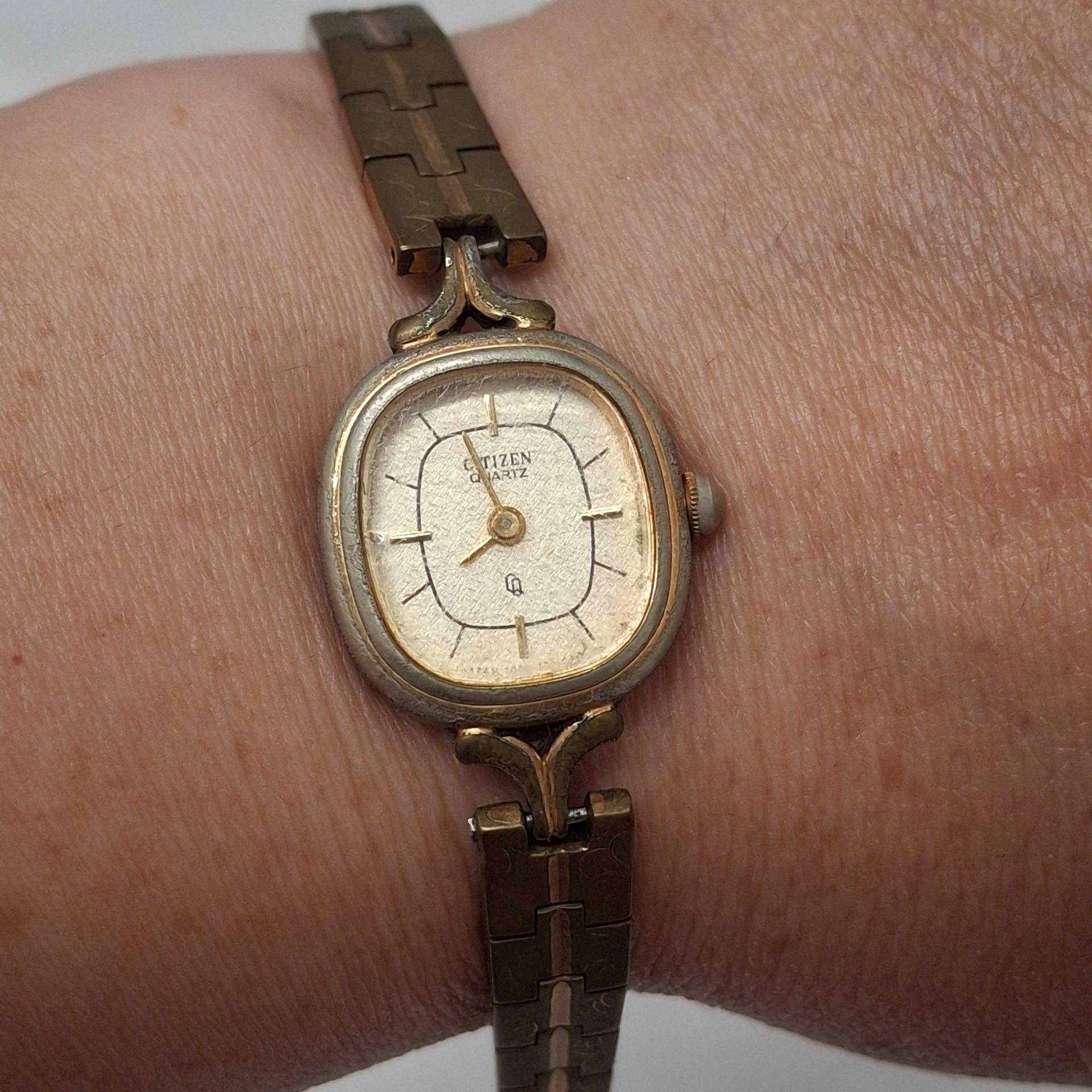 ساعت سیتیزن قدیمی زنانه