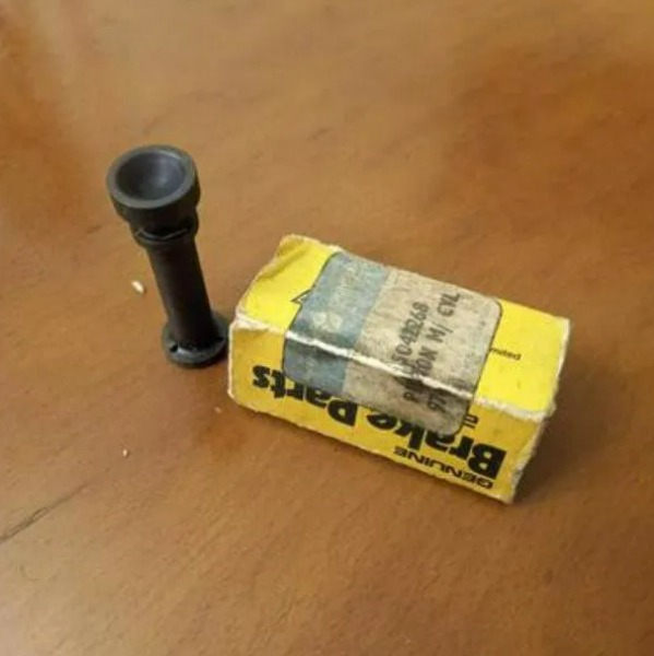 پیستون پمپ کلاچ بالا مدل بالا وانت پیکان اصلی