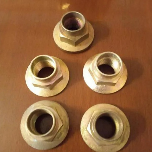 مهره سر پلوس پراید شرکتی