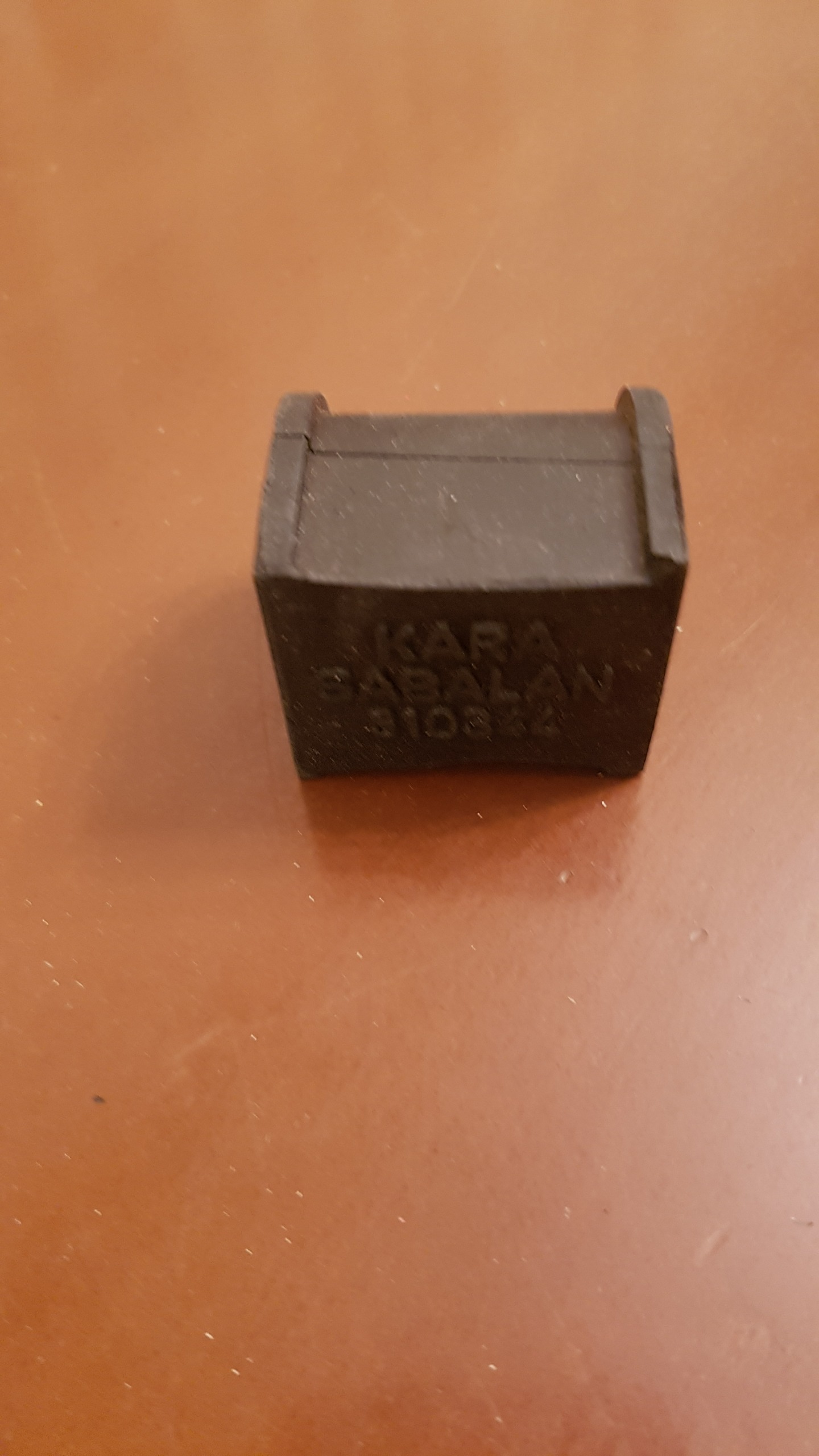 لاستیک میل موج گیر چاکدار پیکان کارا تکی