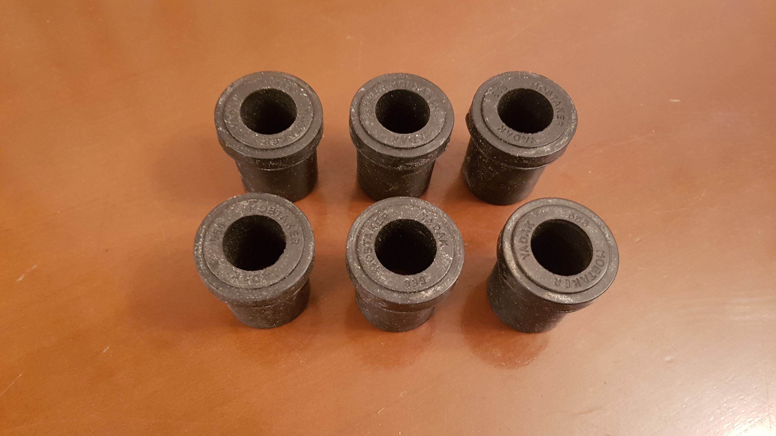 لاستیک قامه فنر نیسان (6عددی)