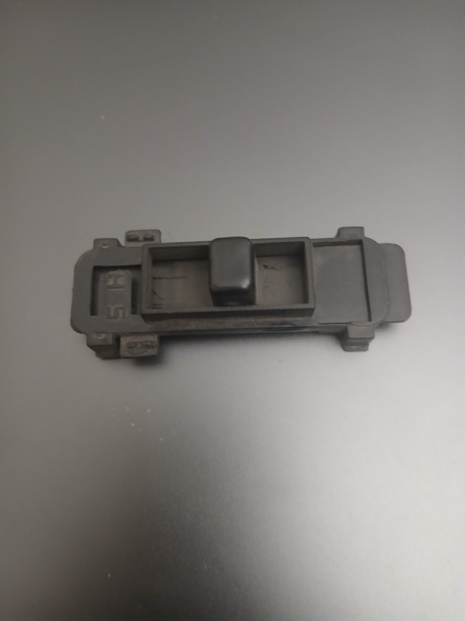 قفل کن درب از داخل پیکان وانت