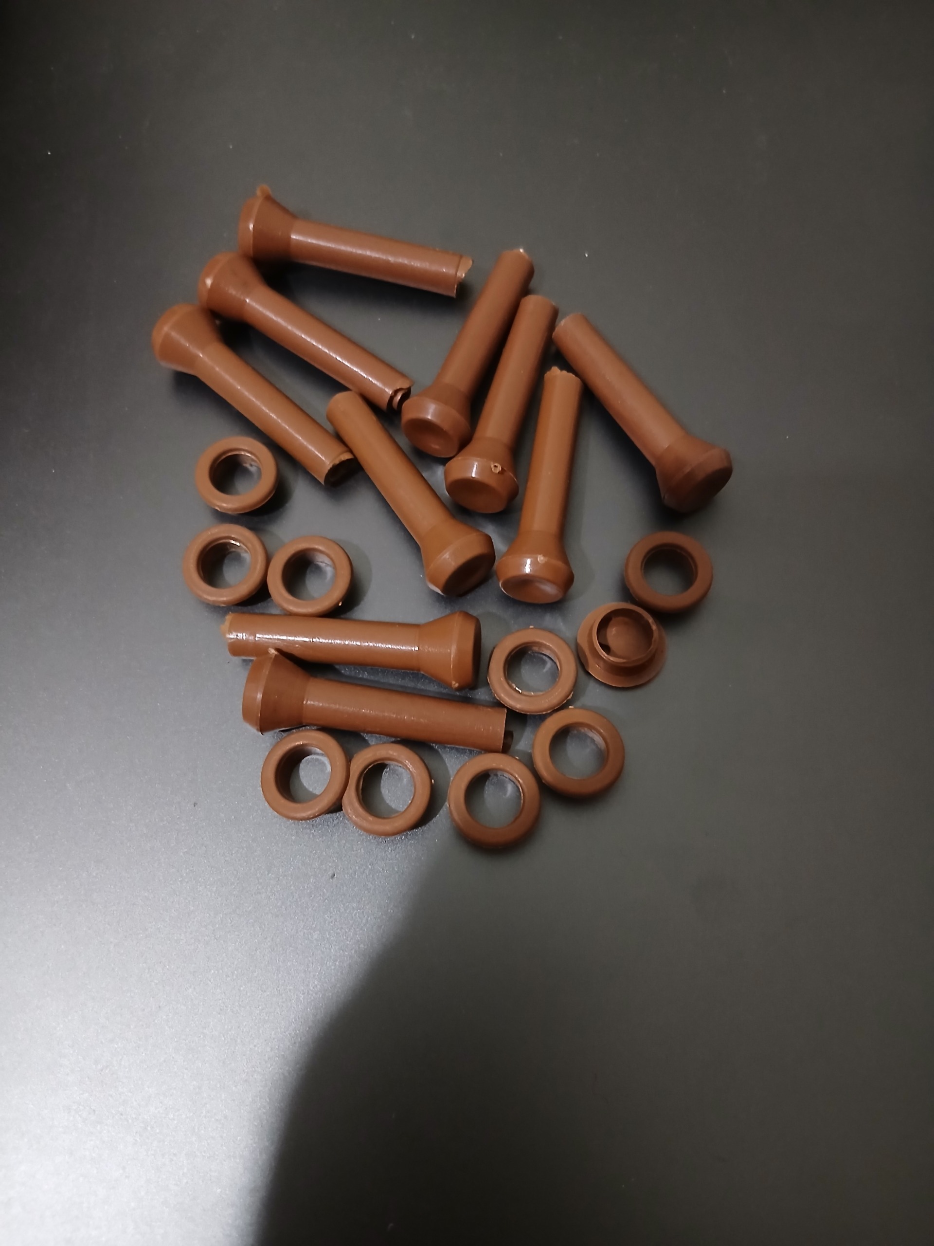 شاسی قفل کن درب نیسان کرم شکلاتی