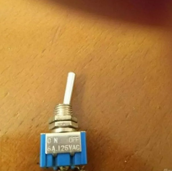 کلید یک کنتاک ژاپن نایاب