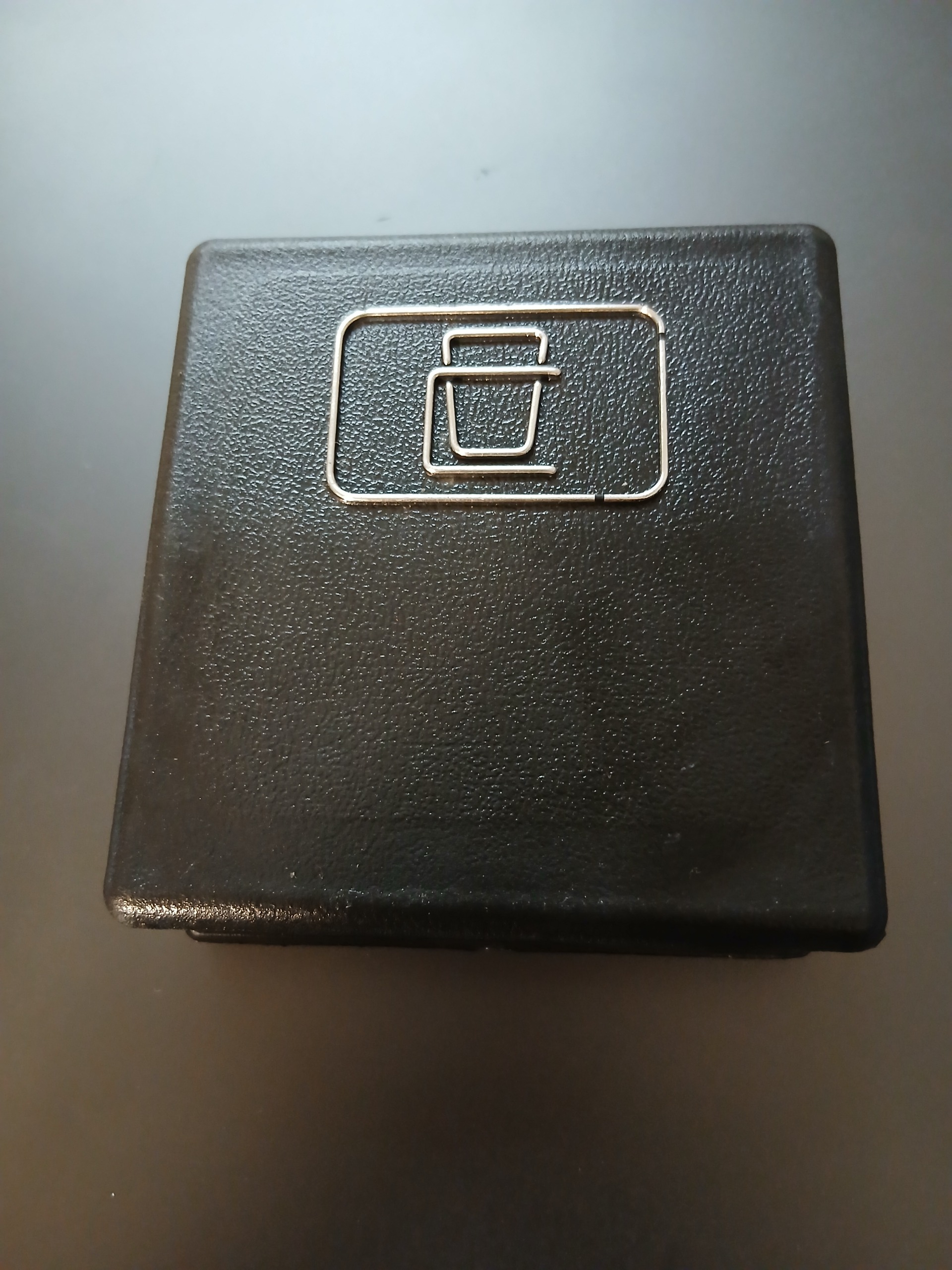 جالیوانی تاشو پیکان نیسان اصلی آنتیک قدیمی