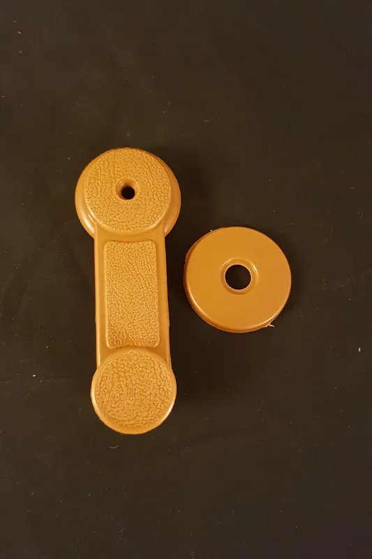 دستگیره شیشه بالابر نیسان کرم