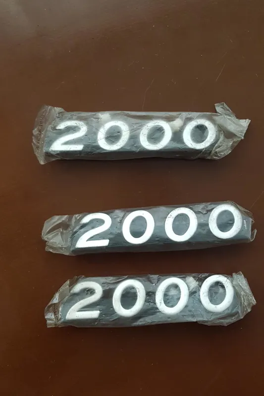 آرم 2000 نیسان قدیم