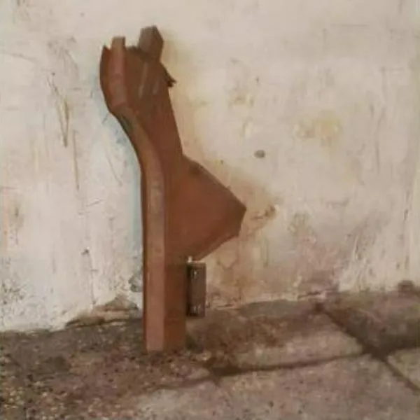 سر شاستی جلو وانت پیکان سمت چپ