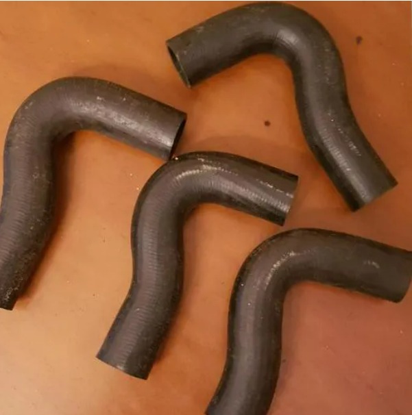 شیلنگ بالا رادیاتور پیکان دولوکس