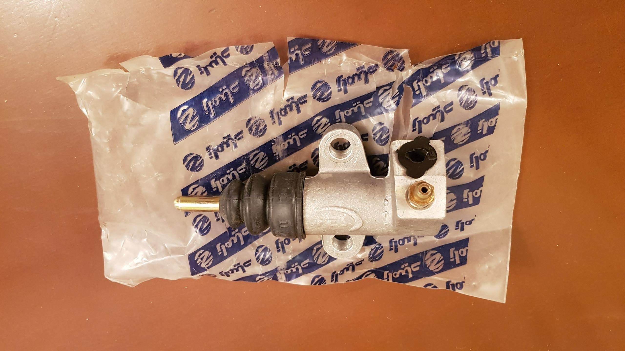 پمپ کلاچ پایین نیسان سایپا شرکتی