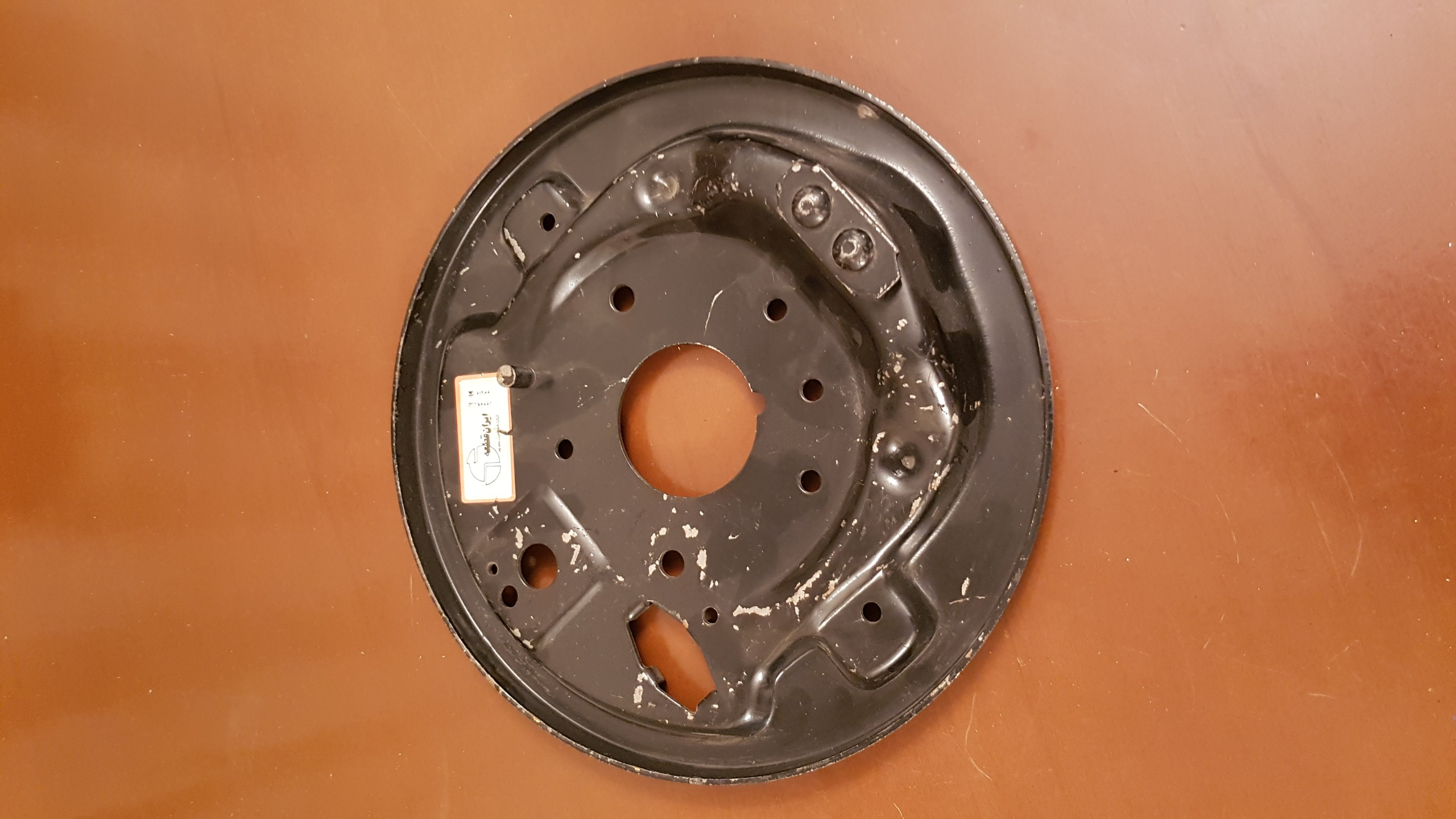 طبق چرخ عقب وانت پیکان