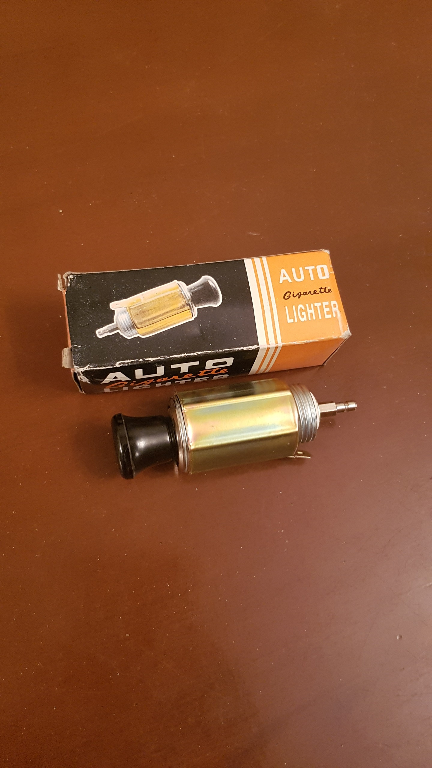 فندک کامل نیسان وانت پیکان تایوان جنس عالی