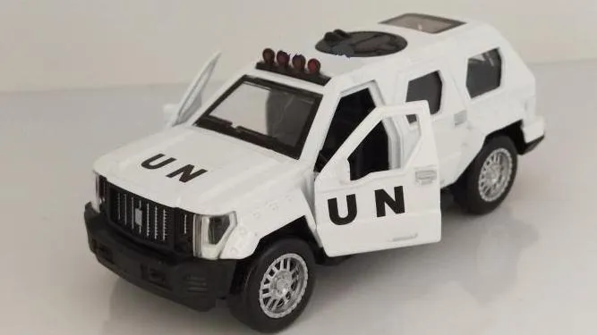 ماکت ماشین فلزی هامر سازمان ملل موزیکال و چراغدار