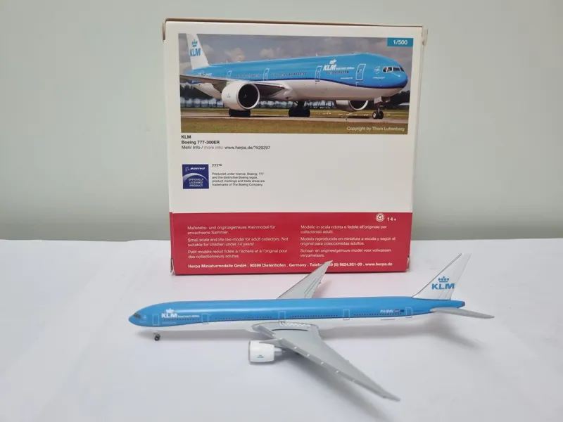 ماکت هواپیما بوئینگ 300-777 klm