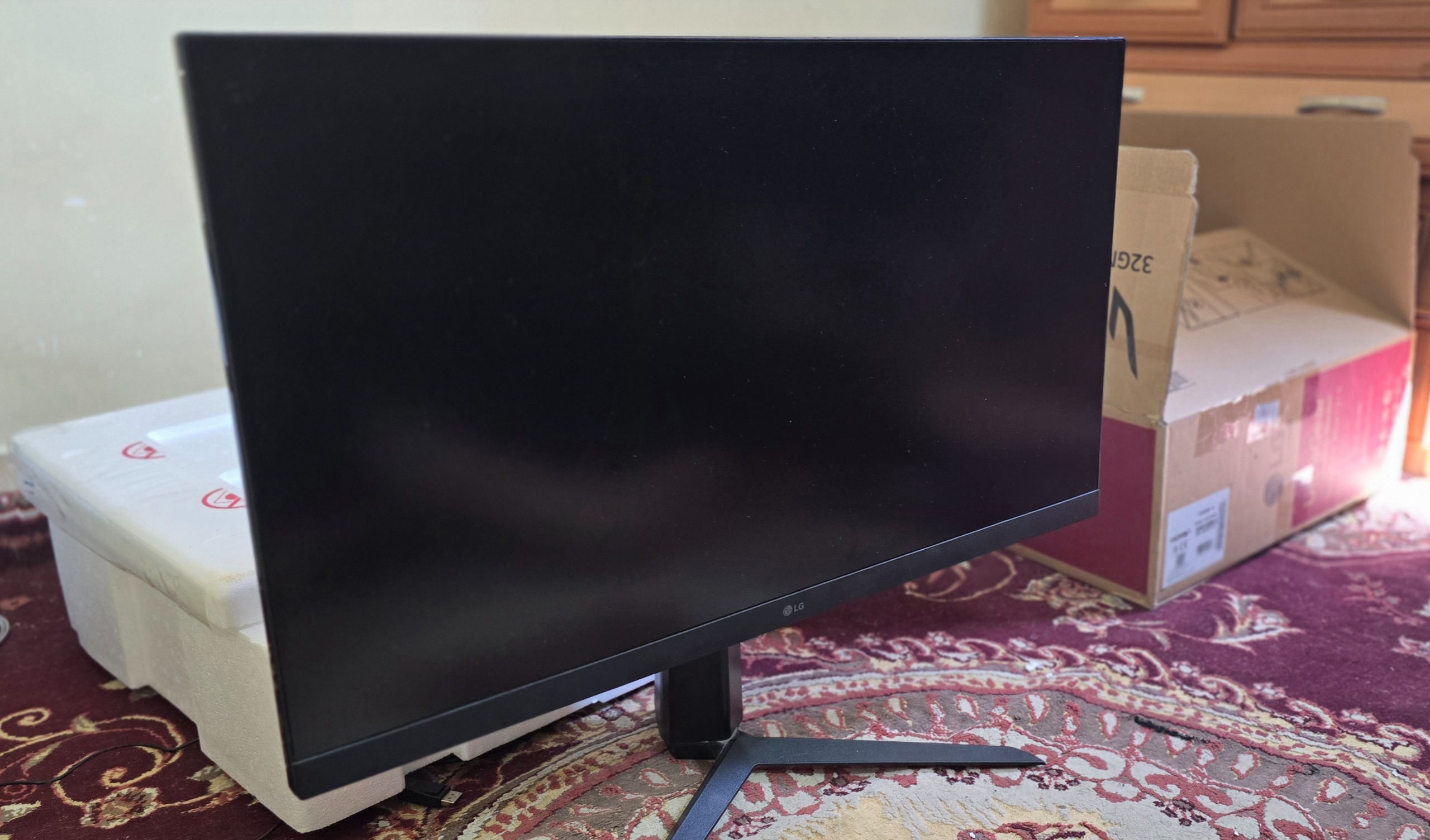 فروش مانیتور گیمینگ ال جی 32GN650