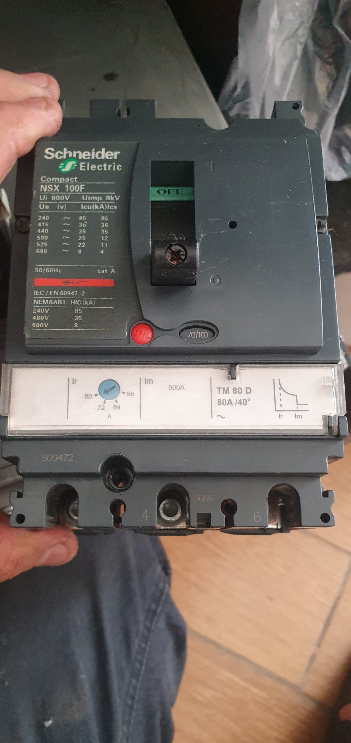 کلید اتوماتیک اشنایدر