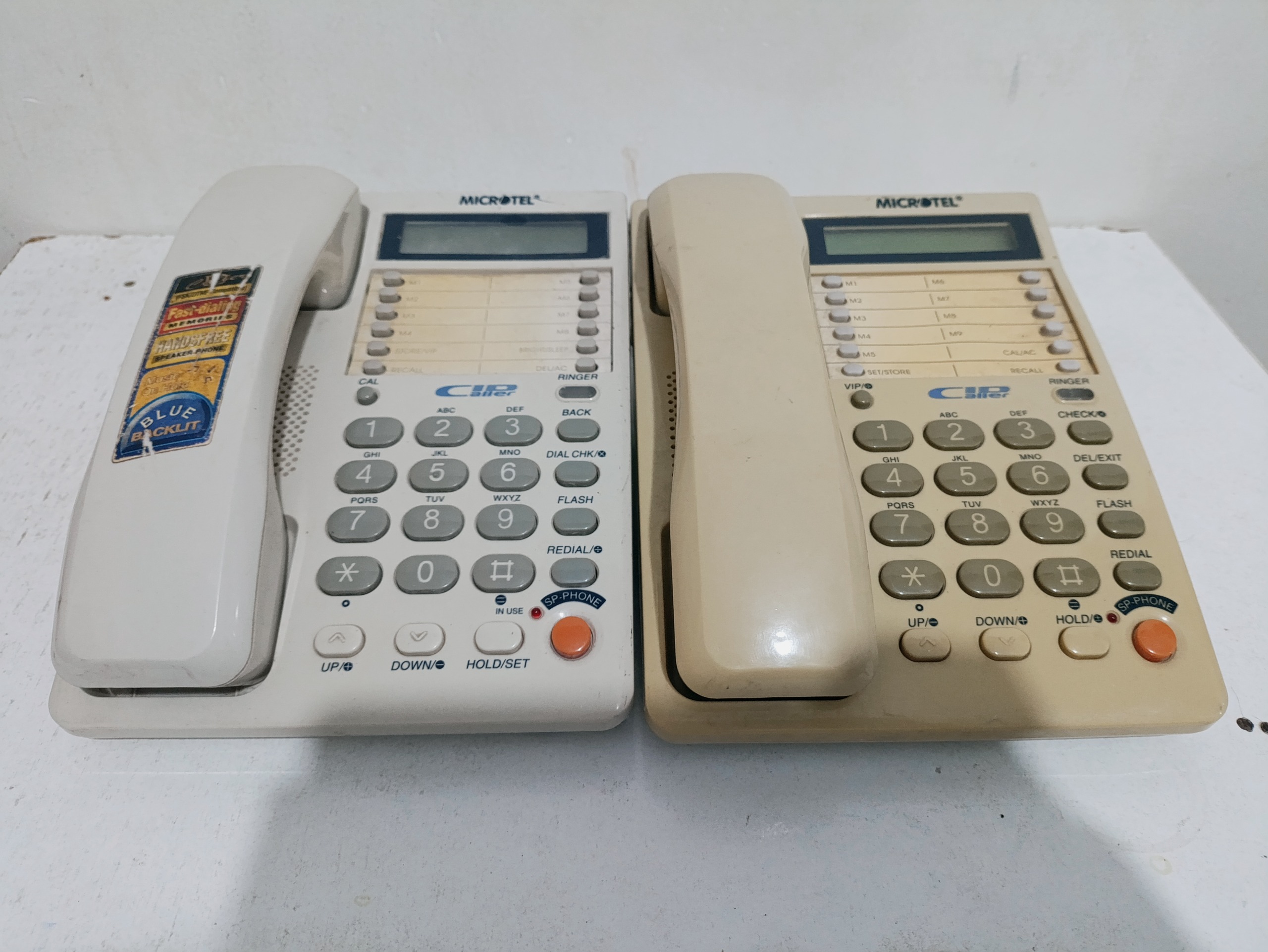 دو عدد تلفن میکروتل نامعلوم