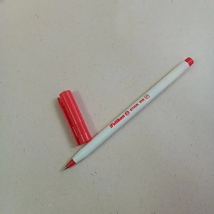 خودکار پلیکان قدیمی نوستالژی قرمز