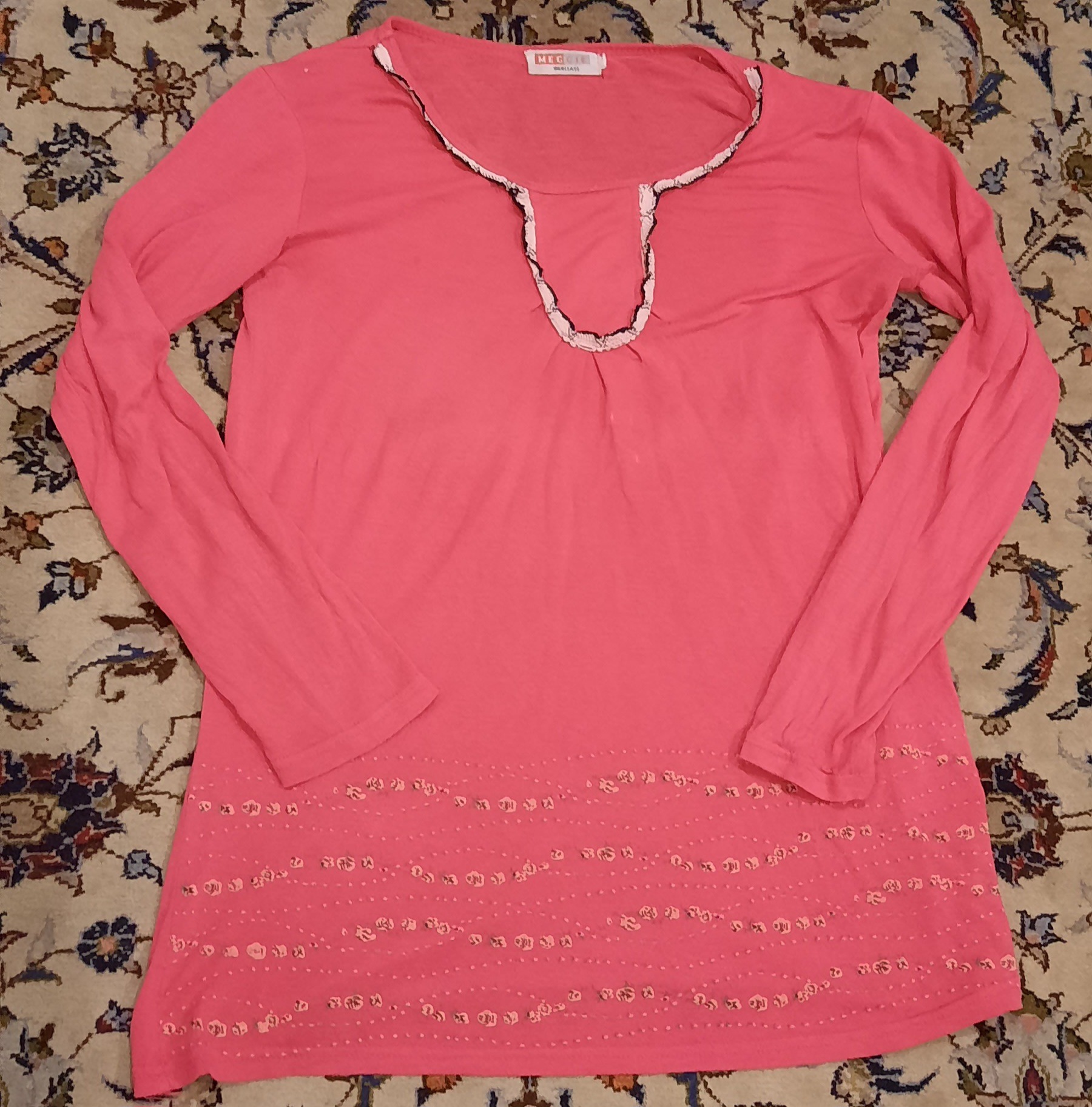 تیشرت سرخابی زنانه