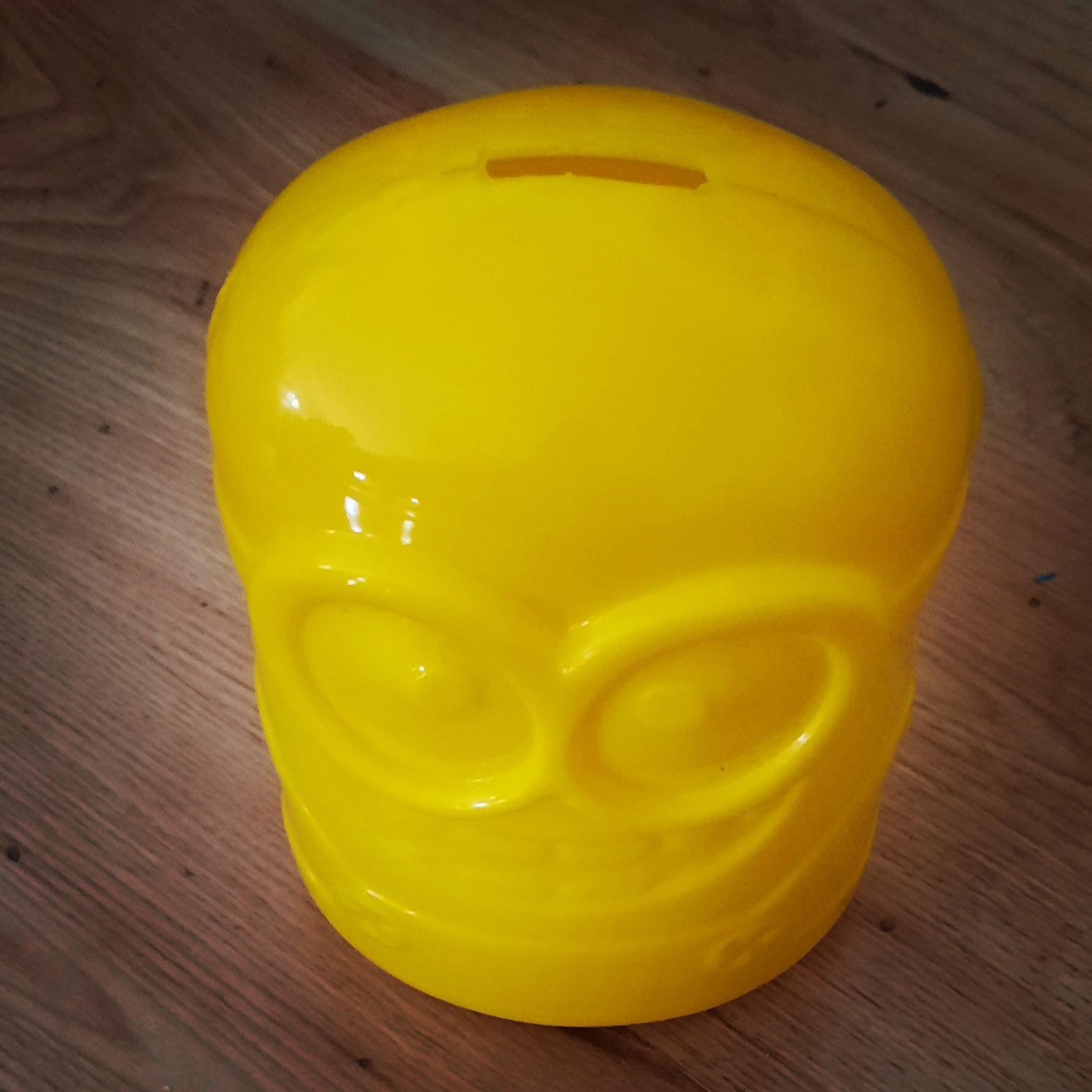 قلک نشکن مینیون