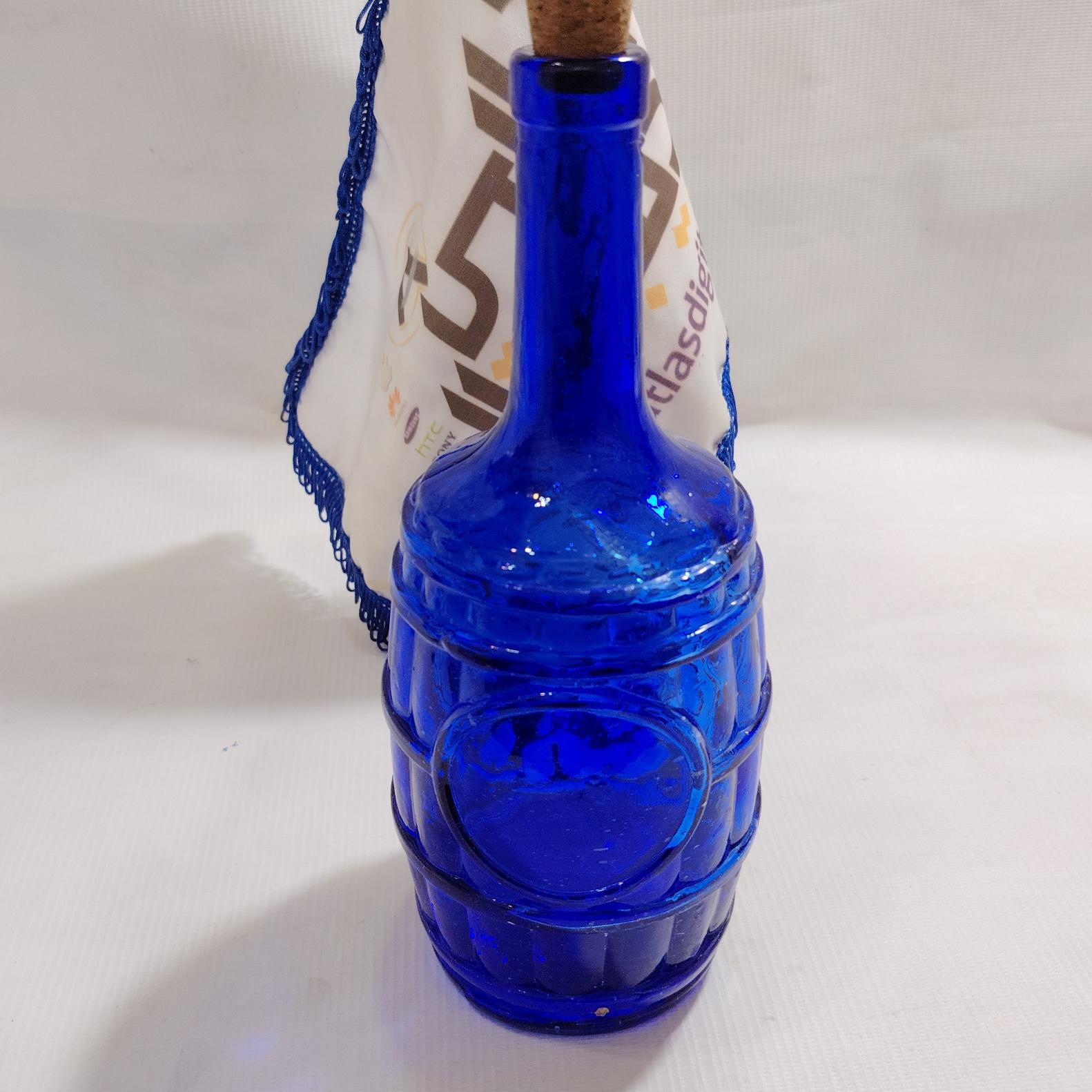 بطری آب مدل بشکه چوب پنبه