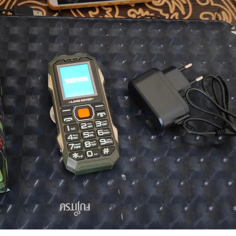 موبایل دکمه ای لندروور landrover j158