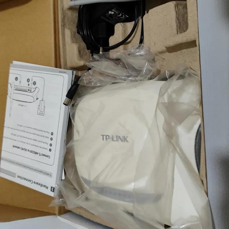 روتر بیسیم و 3G/4G تی پی-لینک مدل TL-MR3220