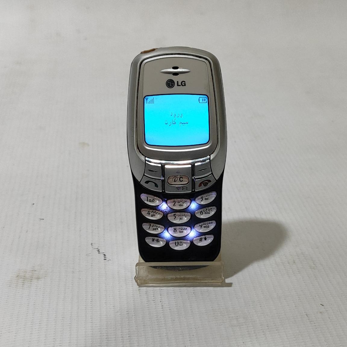 گوشی موبایل ال جی G3000