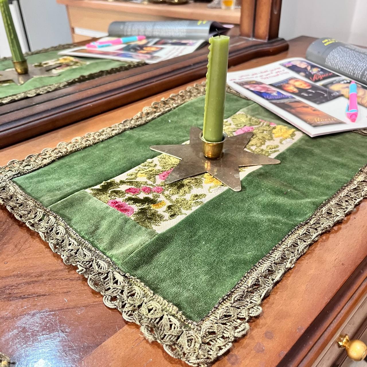 رومیزی رانر مخمل قدیمی خارجی