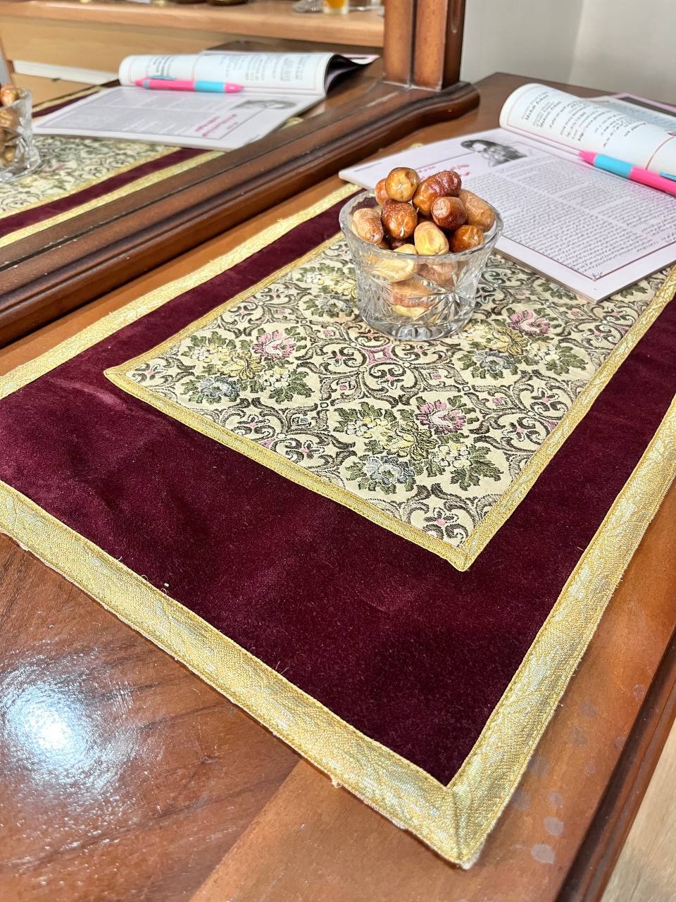 رومیزی مخمل  قدیمی خارجی