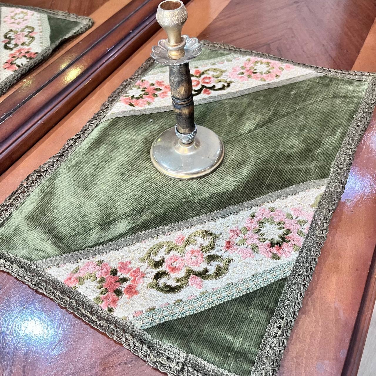 رومیزی  مخمل قدیمی خارجی