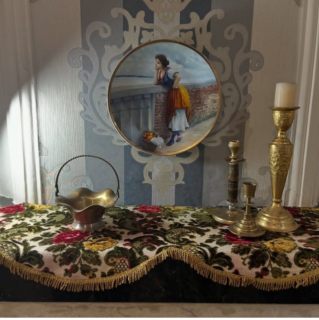 روطاقچه ای قدیمی مخمل بلژیکی