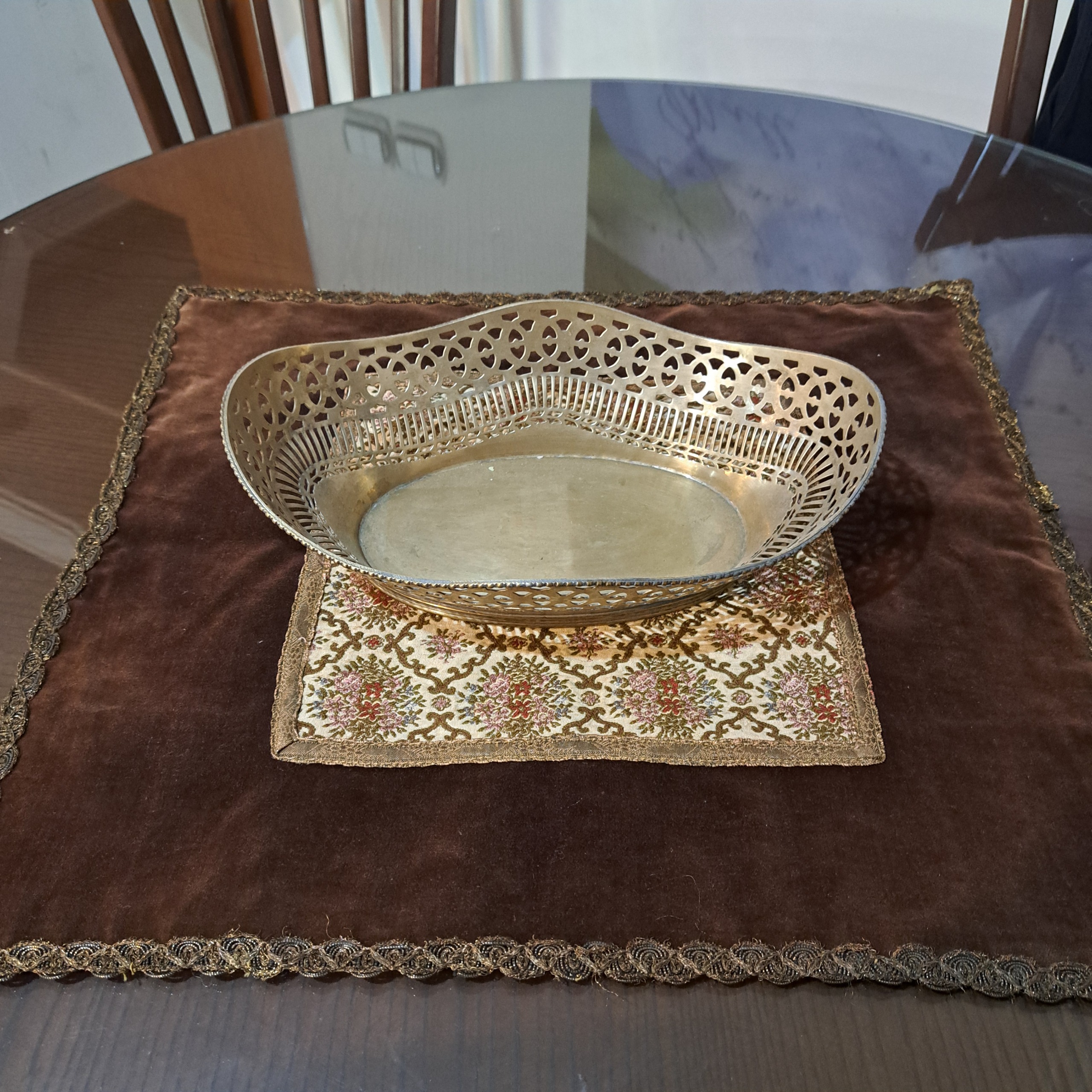 رومیزی مخمل قدیمی خارجی