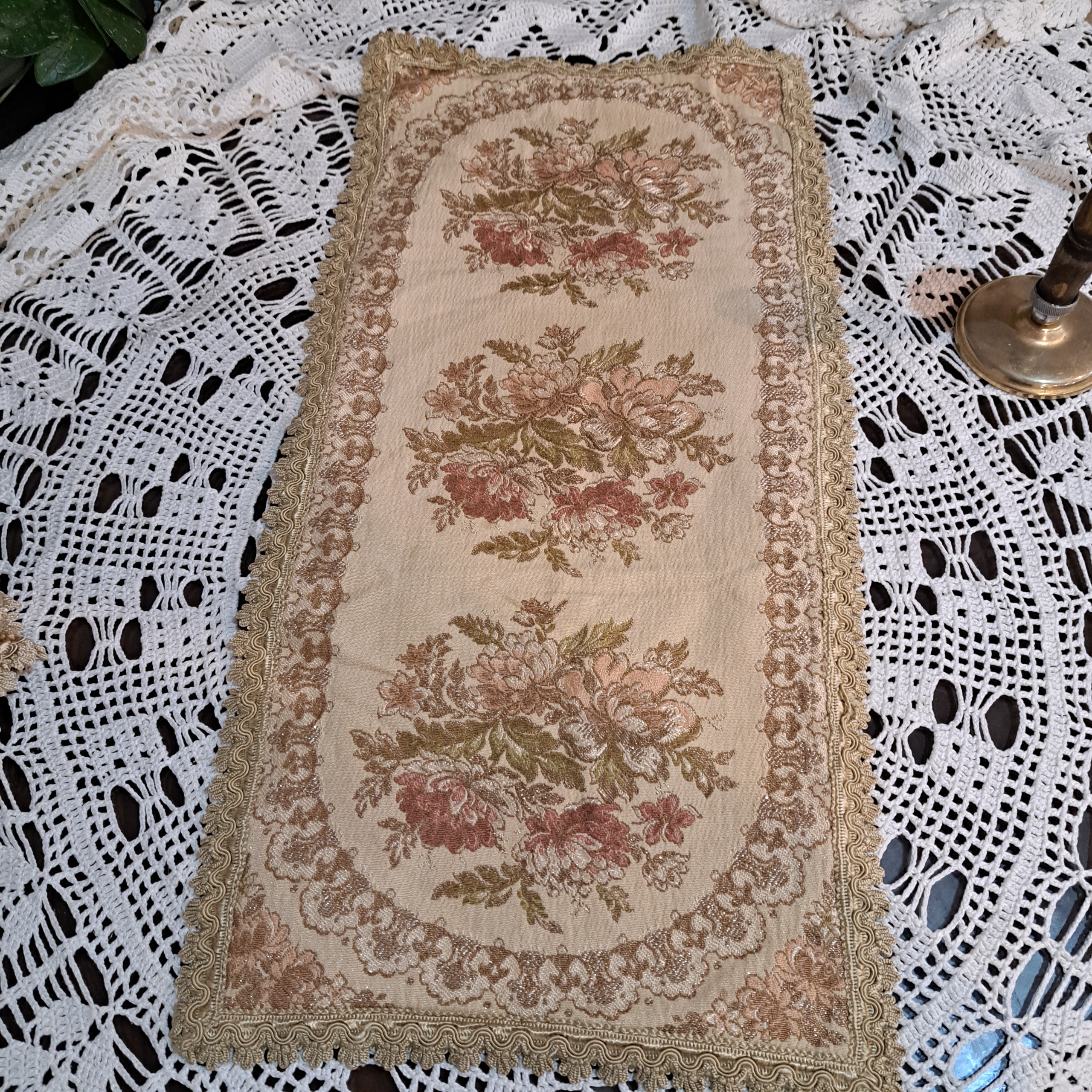 رومیزی زیبای خارجی