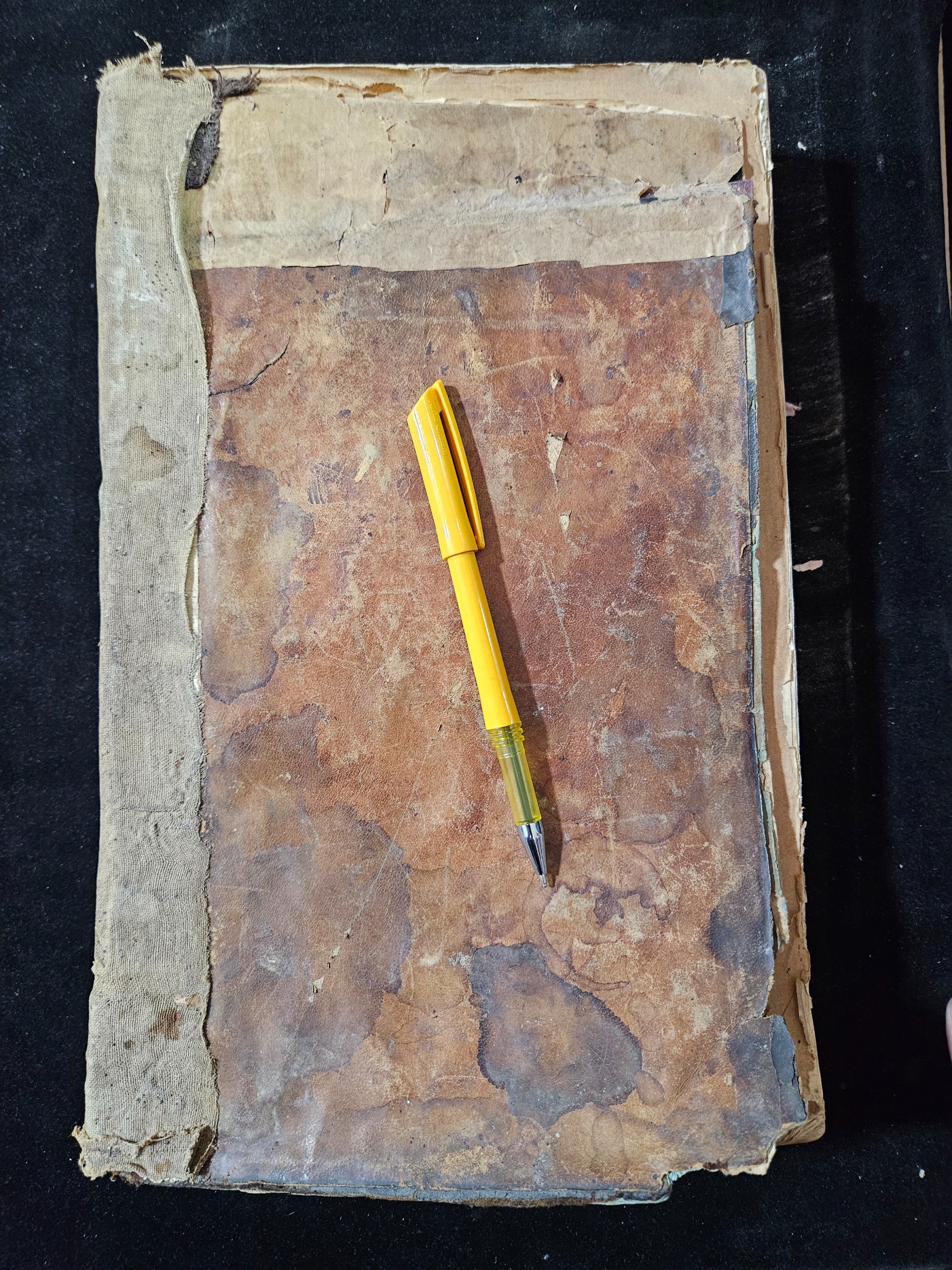 کتاب 126 ساله طهاره چاپ دارالسلطنه تبریز 630 صفحه