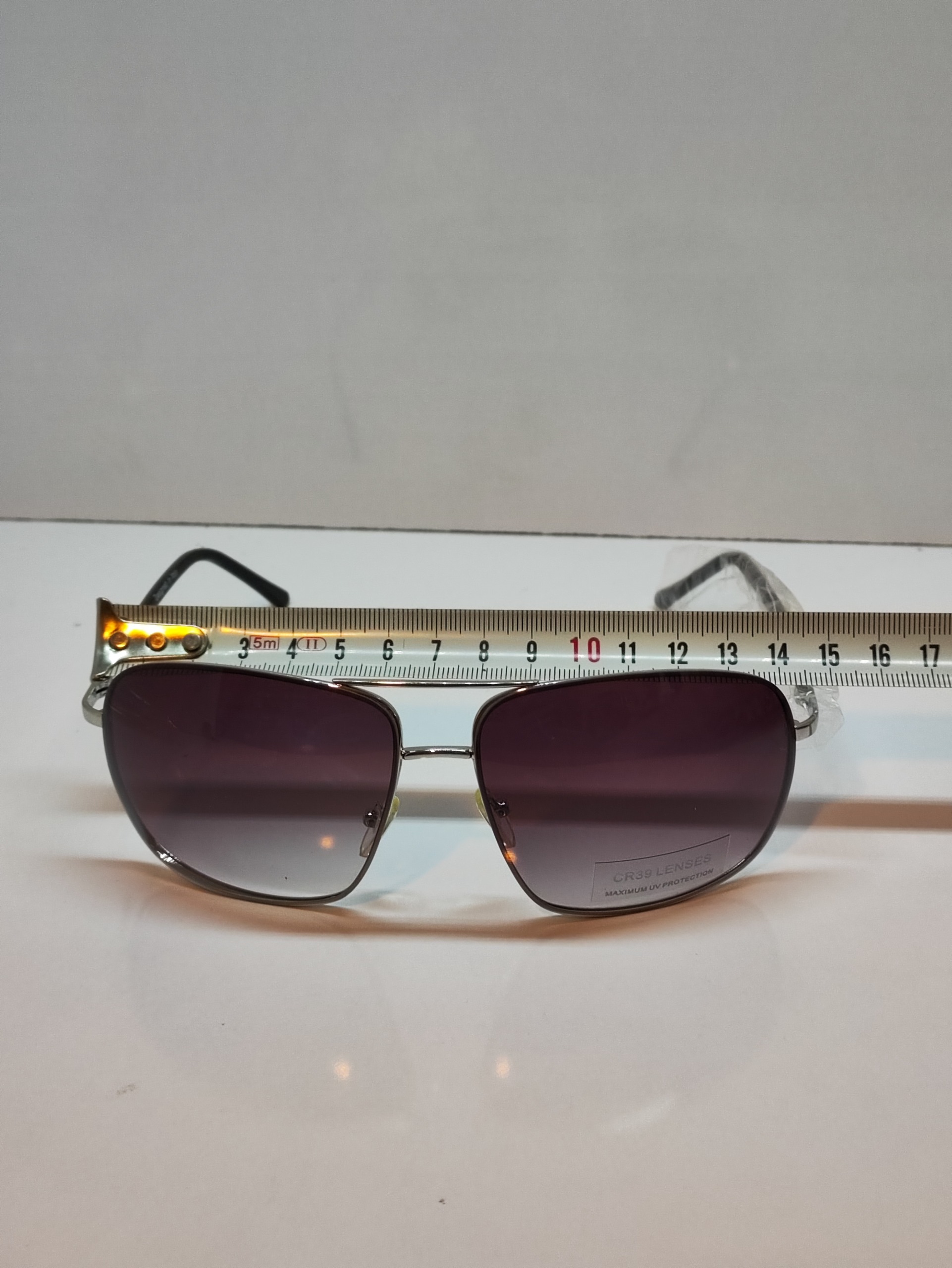 عینک آفتابی شیک و با کیفیت