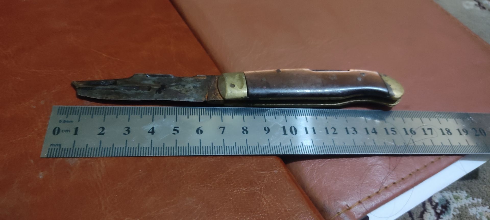 چاقوی شکاری قدیمی