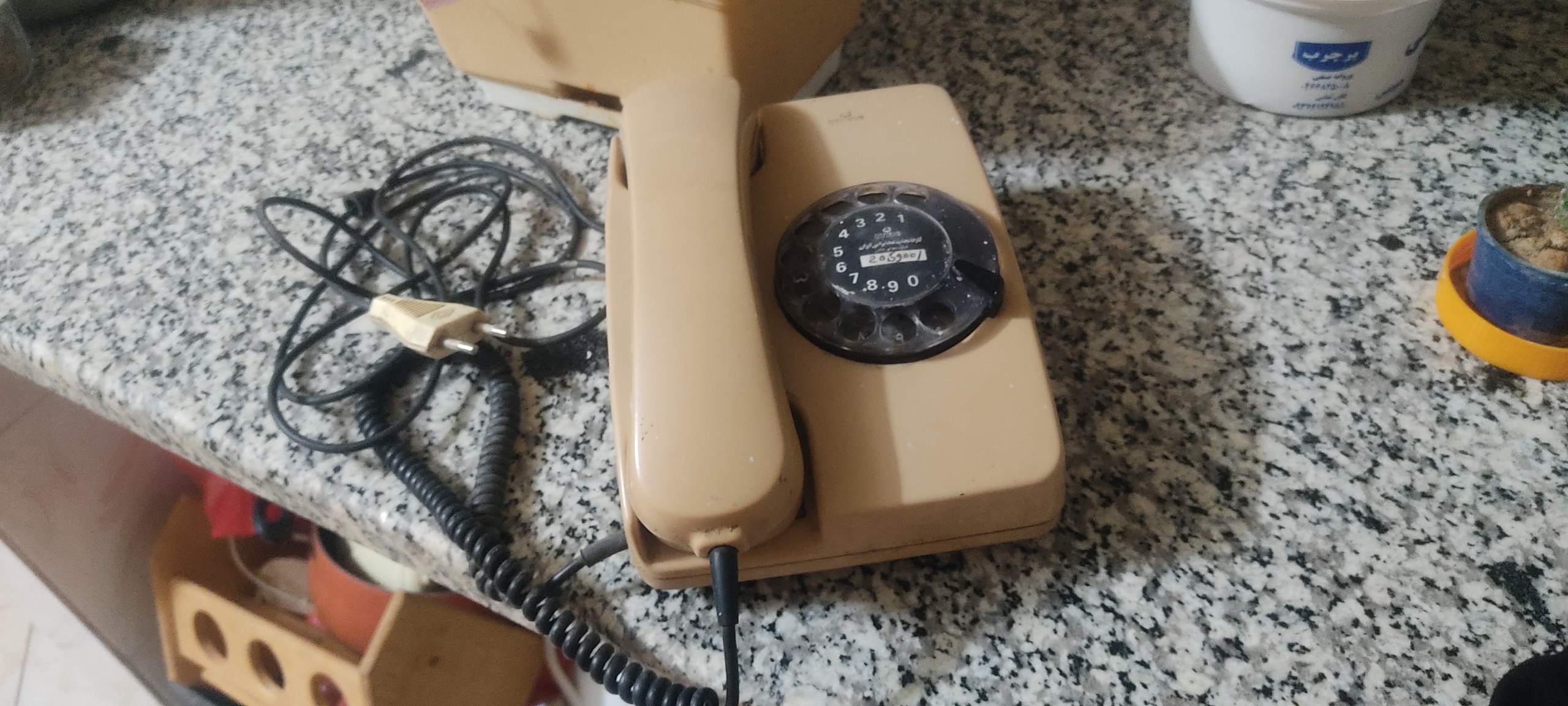 تلفن گردان قدیمی