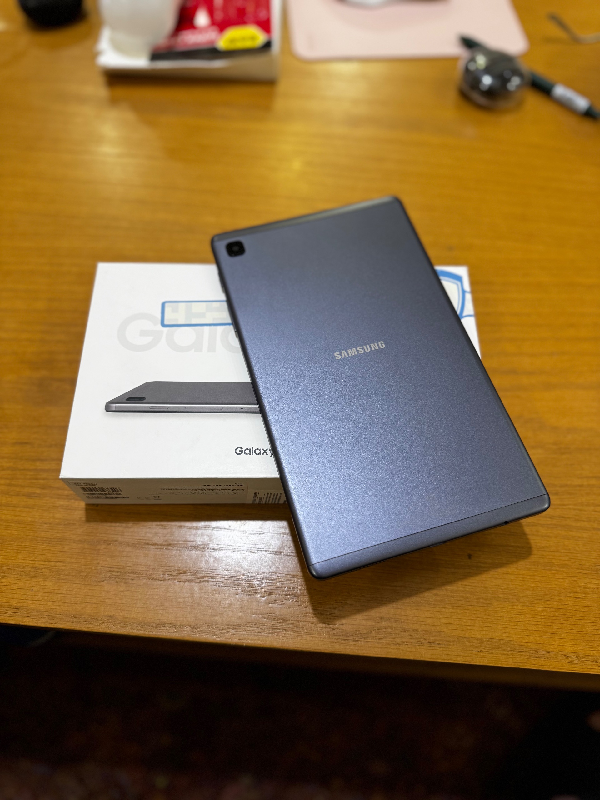 تبلت سامسونگ A7 Lite 4g 32gb اندازه 8.7 اینچ