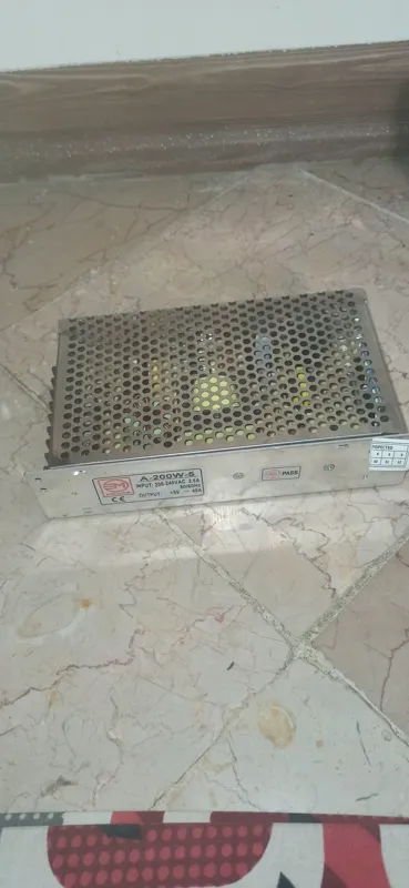 منبع تغذیه 5 ولت 40 آمپر
