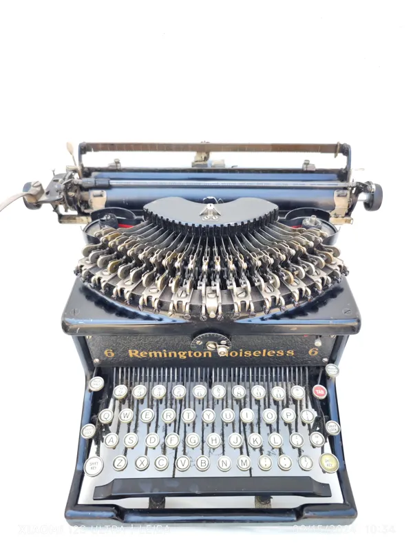 ماشین تحریر رمینگتون آمریکایی آنتیک قدیمی